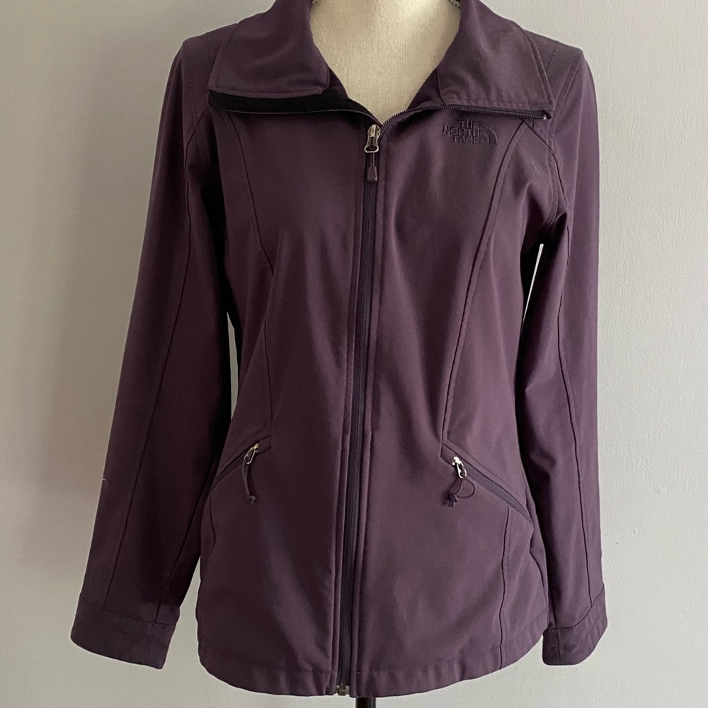 *SOLD* North Face Womens Softshell Jacket Plum/Purple Full Zip Size M